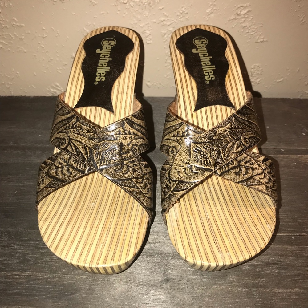 Seychelles heels